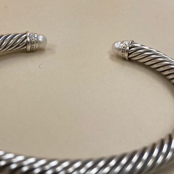 David yurman 5mm bracelet with pearl - Picture 5 of 7